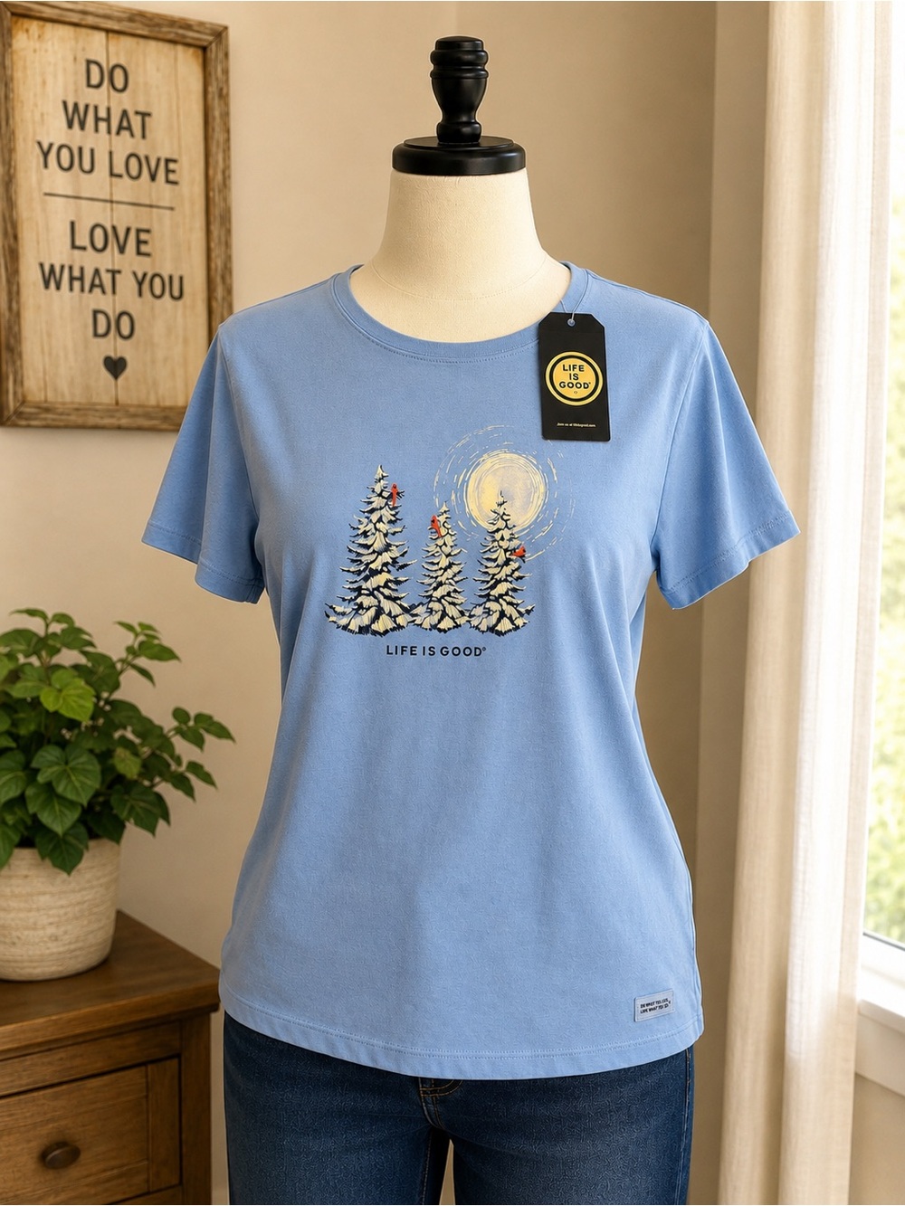 Life Is Good Women's Light Blue Short Sleeve Tee with Moonlit Pine Graphic XXL